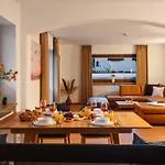 Alpenpanorama Апартаменты *